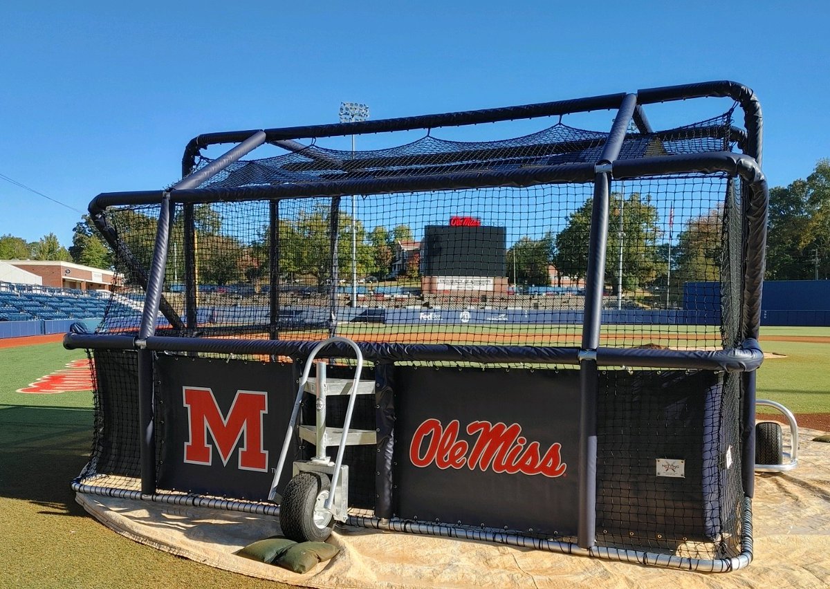 NettingPros's tweet photo. π CHAMPIONS ALERT π
When the 2022 @NCAABaseball D1 National Champion @OleMissBSB βΎ team needs new batting practice products, they call the #NettingProsβΌοΈ
π’ Check out their Customized, Fully Padded, #BPTurtlePro with Digital Graphics installed todayβΌοΈ
#HottyToddy #RebsBSB https://t.co/paiWAURSY6