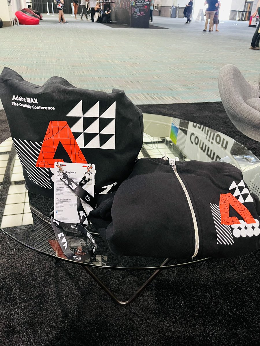 extensis's tweet image. We can’t believe that tomorrow is the last day of #AdobeMax. 😩
Can’t wait to meet everyone at the #MaxBash tonight!