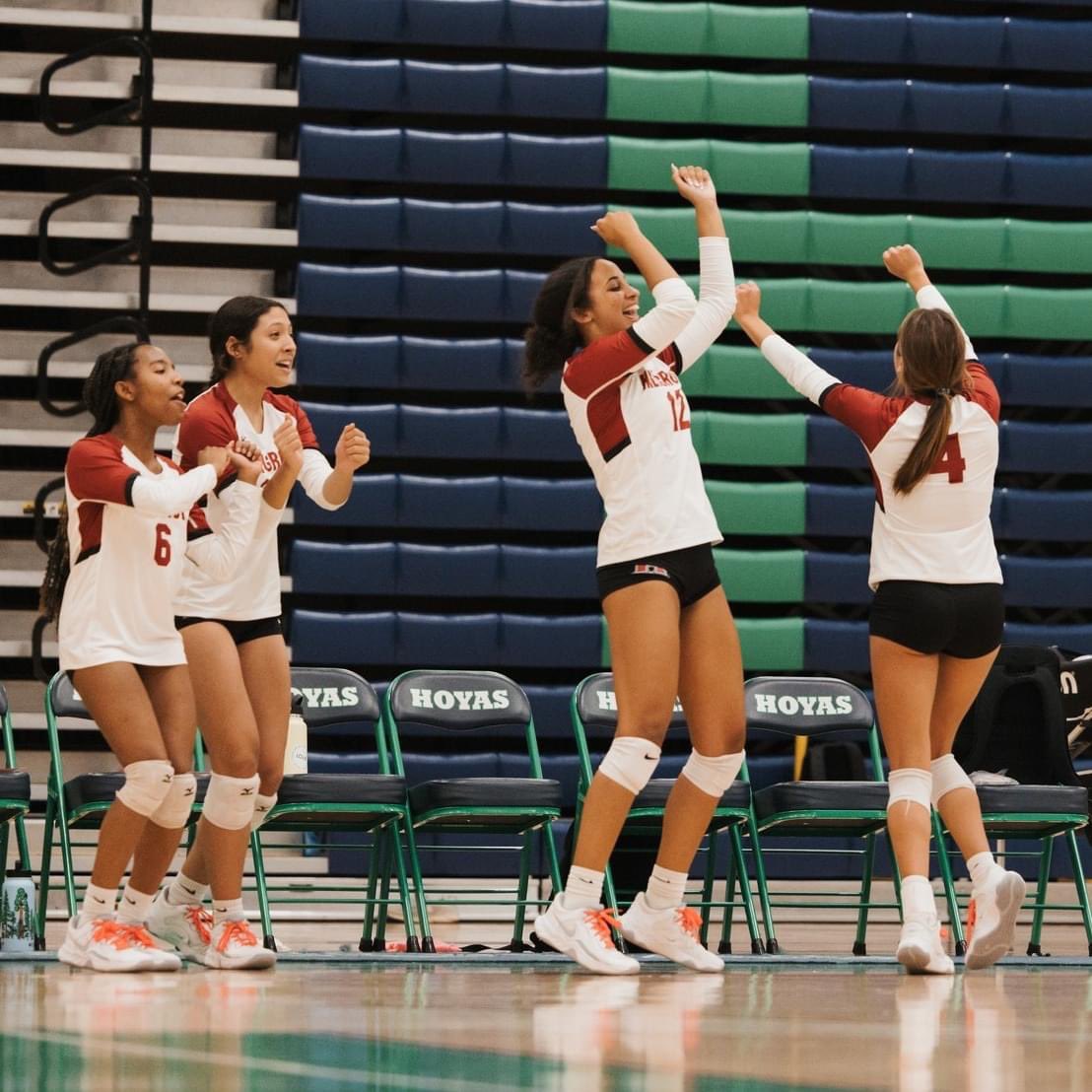 How SWEEP it is! We are headed to the Sweet 16 - Hillgrove will host Carrollton on Saturday at 6pm. See you there! 📸@m_howellsmedia #hillgrovevolleyball #GGOD #ghsaplayoffs #sweetsixteen