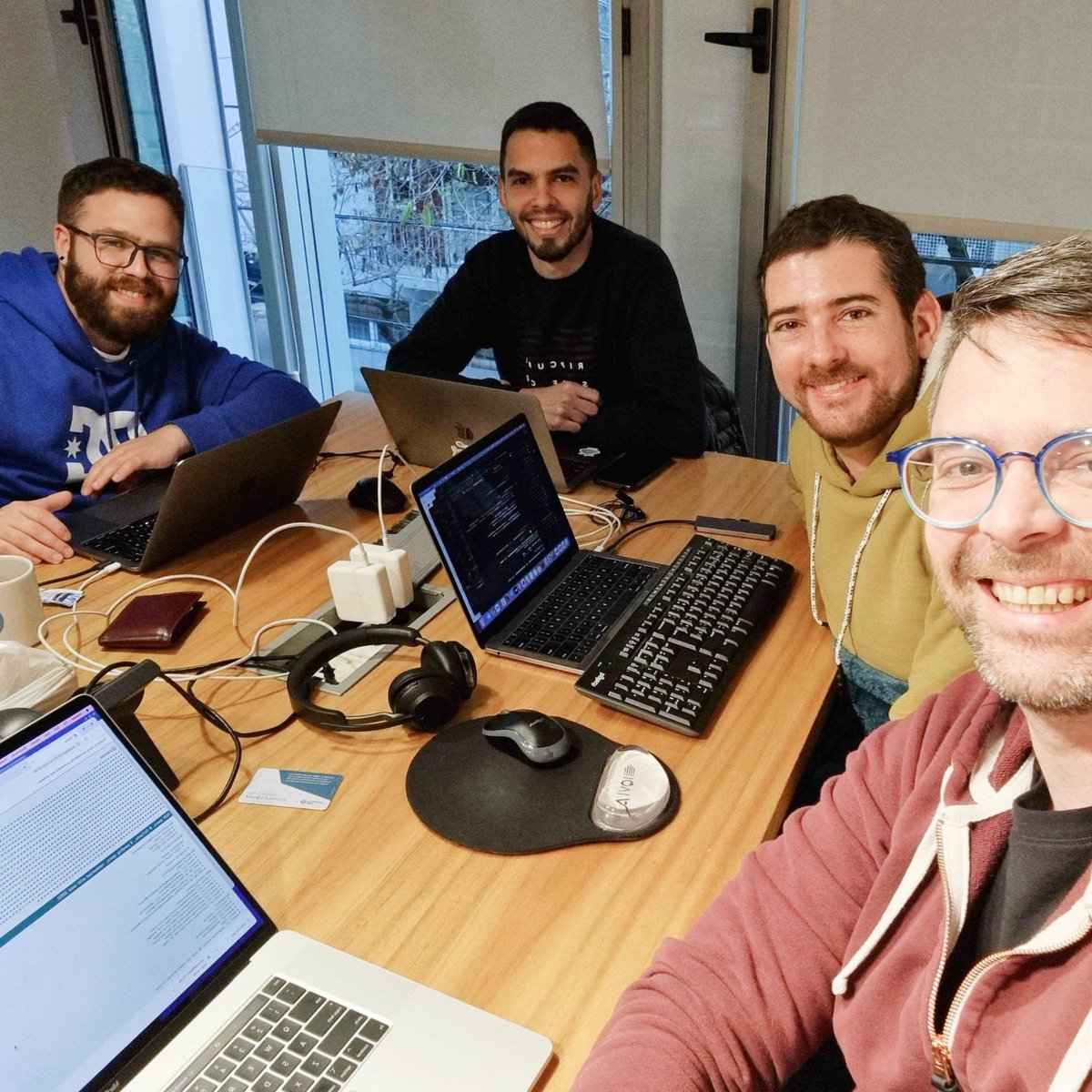ImprovingSAM's tweet photo. We love working remotely, but it can be nice to get out of the house and go to a fantastic office full of lovely people.
#leniolabs #teambuilding #coworking https://t.co/cAAcFHtOli