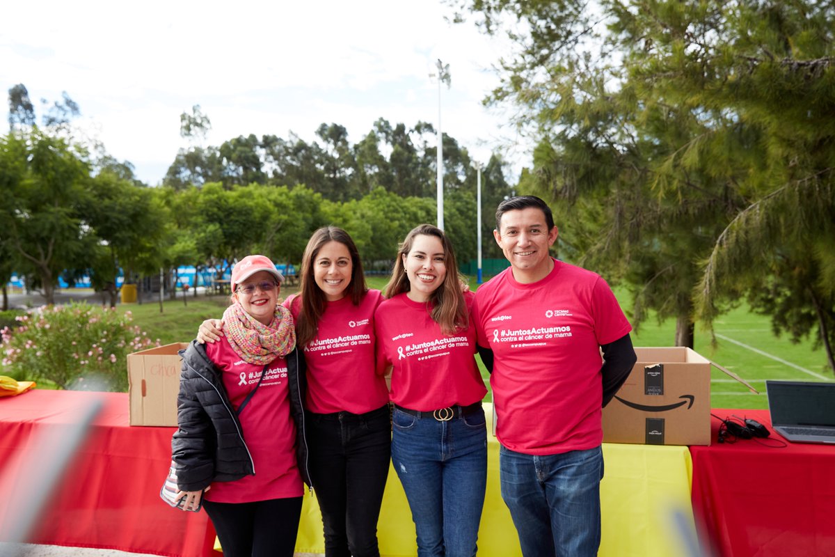 TECcampusPUE's tweet photo. Hoy 19 de octubre es el Día Internacional de la lucha contra el  cáncer de mama🎀

Hoy y siempre, ¡todos somos rosas!💞

#OctubreRosa #CancerdeMama #LuchaContraElCancer #Explórate #soytec #teccampuspue https://t.co/TH6O6CM58D