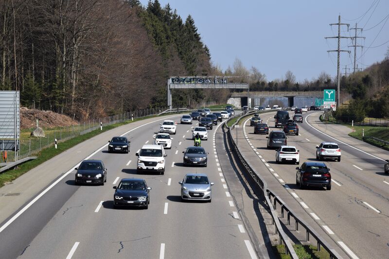 Bern_Stadt's tweet photo. Stadt Bern erhebt Einsprache gegen Spurausbau Grauholz: Der Ausbau steht für den Gemeinderat im Widerspruch zu den Klimazielen des Bundes und der Stadt und wirkt sich negativ auf die Interessen der Stadt und ihrer Bewohnerinnen und Bewohner aus.
https://t.co/c5Ajq3BJdS https://t.co/LpP3jefrCS