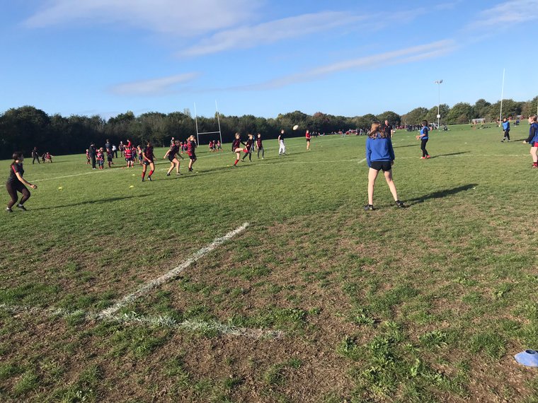 Twickenham Girls Rugby
pitchero.com/clubs/twickenh…