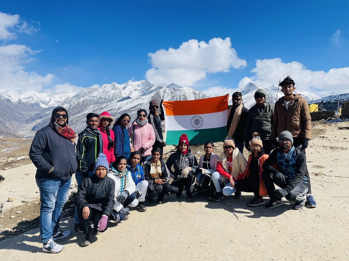 007Aryandubey's tweet photo. ॥ जय जोहार..॥
राष्ट्रीय सेवा योजन के राष्ट्रीय साहसिक शिविर 2022 , मनाली के जमो स्वयंसेवक मन ला छठवाँ दिन , #रोहतांग_पास , #अटल_टनल , आऊँ #सोनल_नाला ला घुमाये गिस ।
#adventure_camp 🏕
@NeetaBajpai5 @_NSSIndia @askabir_ @NSSRDBhopal @YASMinistry @ChhattisgarhCMO @bhupeshbaghel https://t.co/LQfGnBfF9g