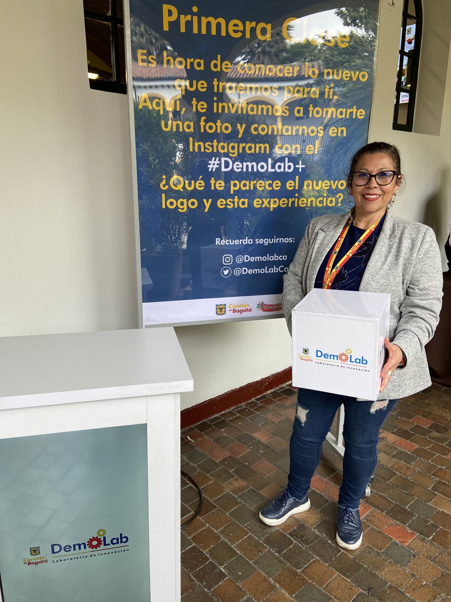 DemoLabCA's tweet image. Continuamos con nuestra jornada de relanzamiento @DemoLabCA DemoLab presentando la nueva imagen institucional del Laboratorio de Innovación del   @ConcejoDeBogota 
#DemoLab+Participativo
