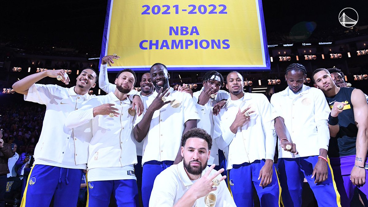 WarriorsLatam_'s tweet photo. Según Klay Thompson, Steve Kerr les mostró a los jugadores de Warriors videos del Barcelona de Guardiola.

También contó que lo hizo para pedirles que compartan la pelota entre todos y que jueguen al 'Tiki Taka'😭 https://t.co/Kr3nMtV8zs