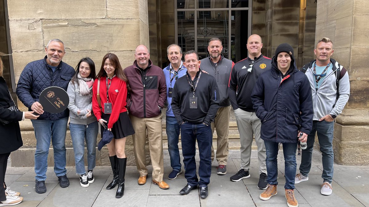 I loved this group from Castillero del Diablo. The chap from Florida said, “I love this city it is so safe and clean.” Cynics are not allowed to reply because it really does pay to get another perspective.