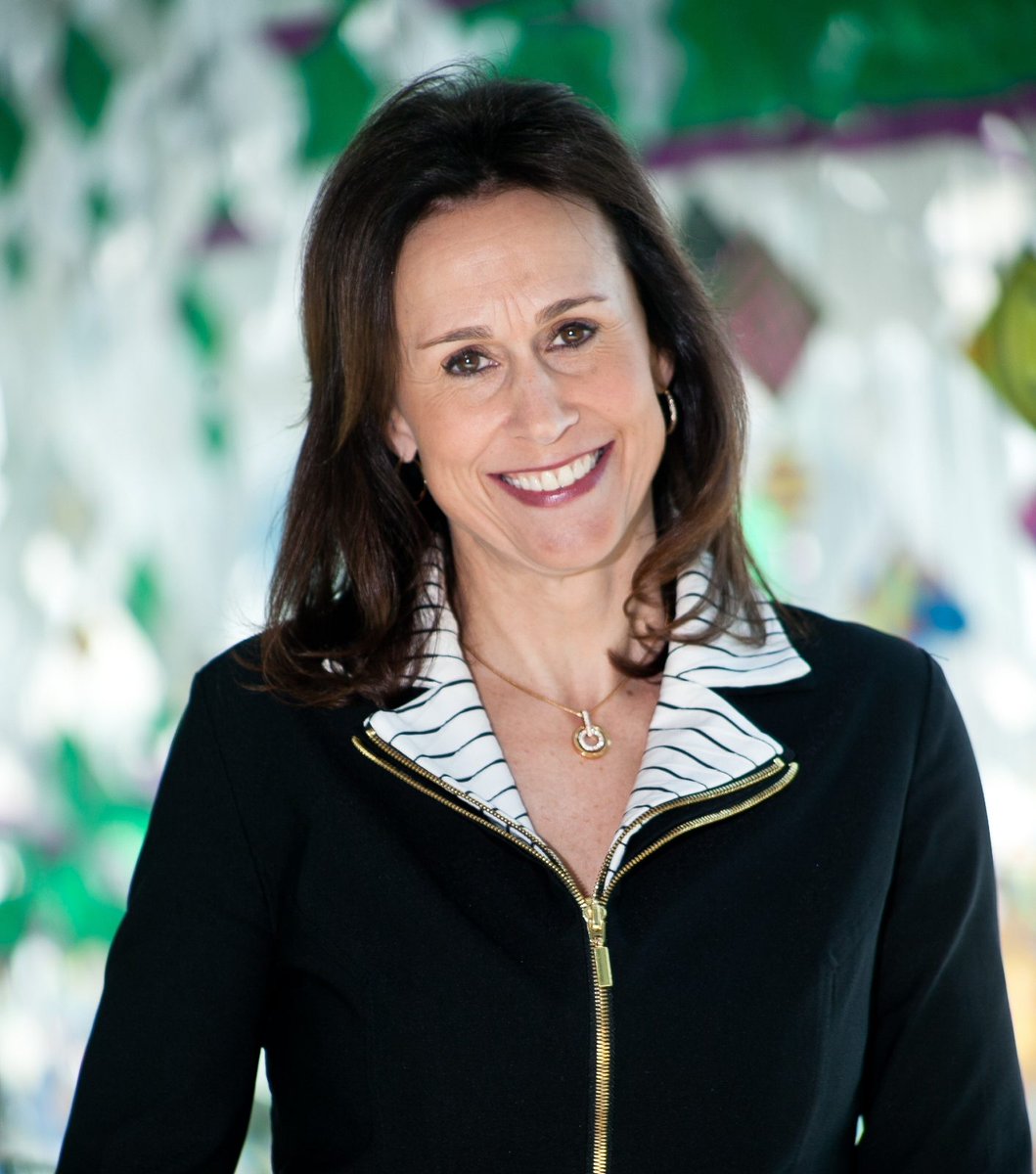 Congratulations to Mary Davie on her retirement from the federal government. Mary pioneered acquisition strategies like shared services, category management and others that are now fixtures of the federal buying landscape.  

lnkd.in/eaf-da-G