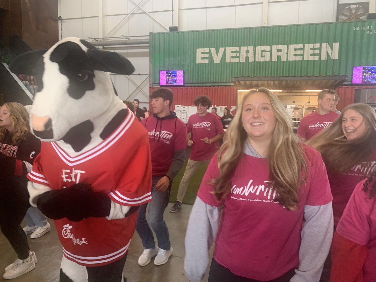 FHS ROAR PRIDE - STUDENT EDITION tweet media