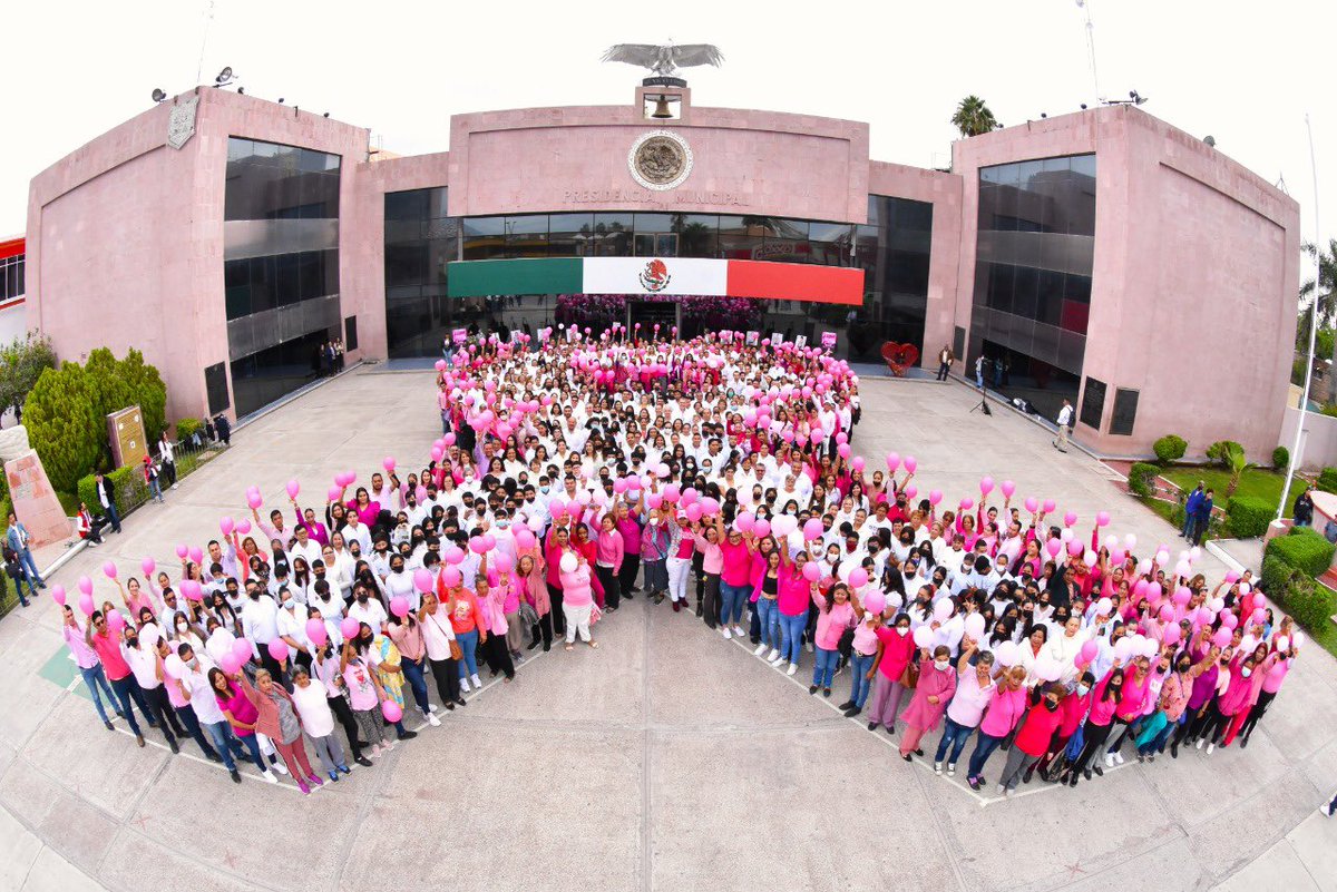 LetyHerreraAle's tweet photo. Hoy es día mundial de la lucha contra el cáncer de mama, la mejor forma de tratar el cáncer es prevenirlo. Con la detección y el tratamiento temprano tiene altos índices de cura. Hagamos conciencia https://t.co/t9soepDSbj
