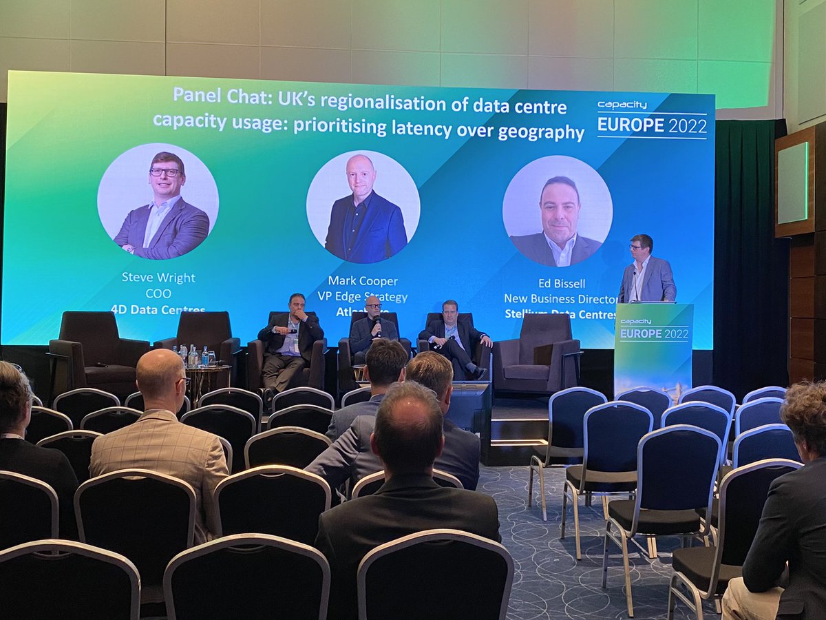 #LINX CEO Kurtis Lindqvist steps in as a special guest for the panel session here at #CapacityEurope as he contributes to the discussion on regionalisation of data centre capacity usage. #networklatency #data