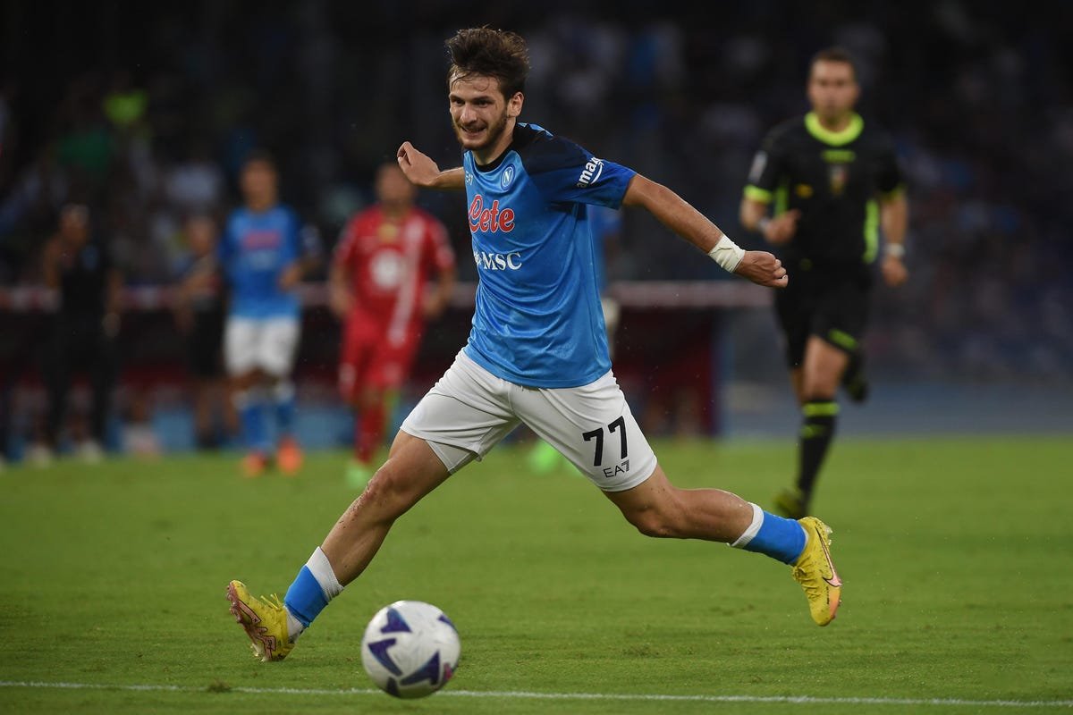 francomante's tweet photo. Denominado “El Messi Georgiano”, la guerra lo obligó a exiliarse del futbol ruso. Solo 14 partidos le valieron para ser la revelación de la temporada en Europa, e ilusionar a todo Nápoles con su futbol.
 
En el hilo de hoy: Khvicha Kvaratsjelia, el Fantasista Impronunciable... https://t.co/2KfDg4Vq34