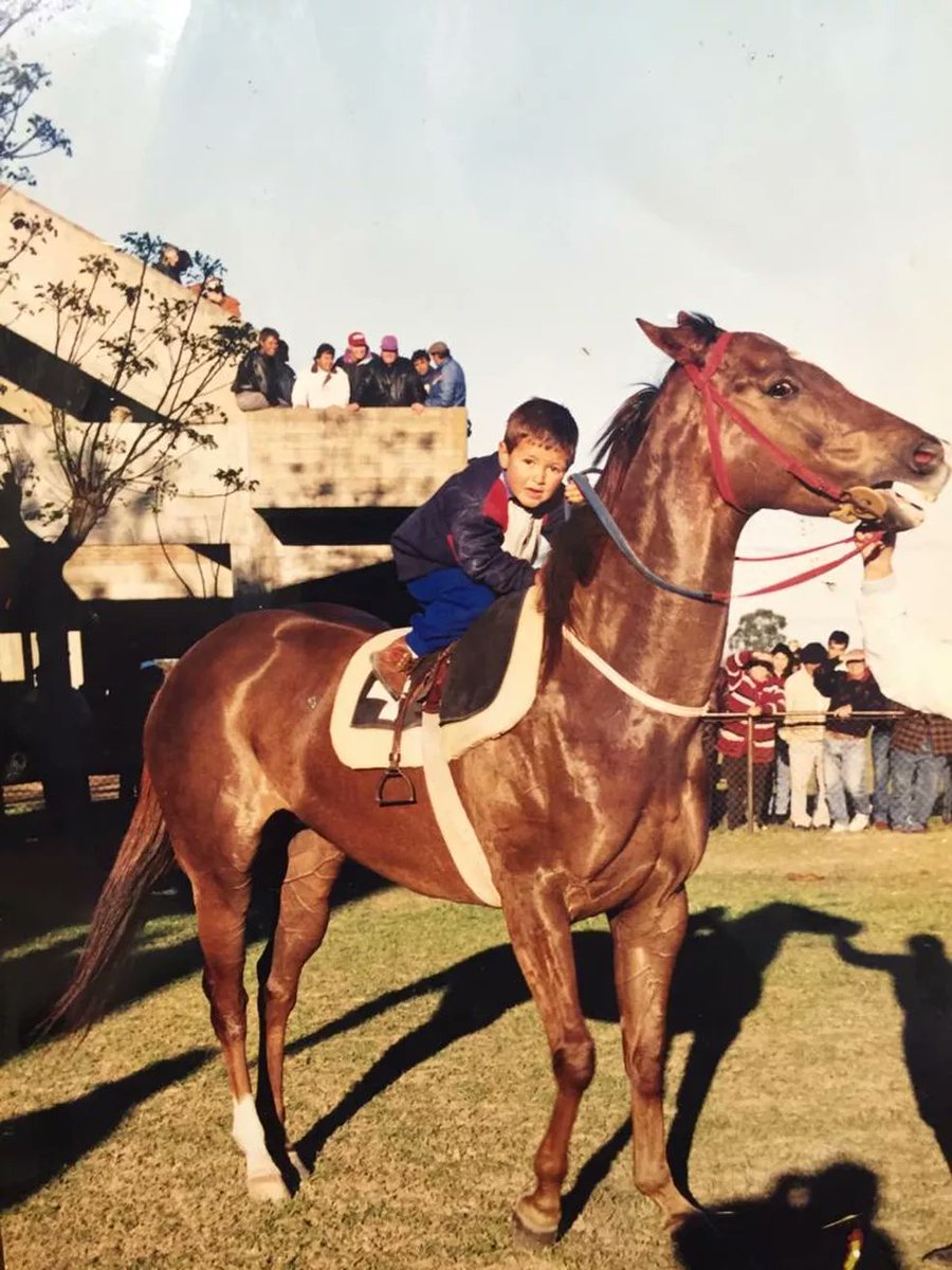 Flamengo's tweet image. 🍀⚽️🇺🇾 Esses são o Gabigolzinho da sorte e o Arrasquinha da sorte, RT para nossos craques serem felizes na final da @CopadoBrasil! #VamosFlamengo