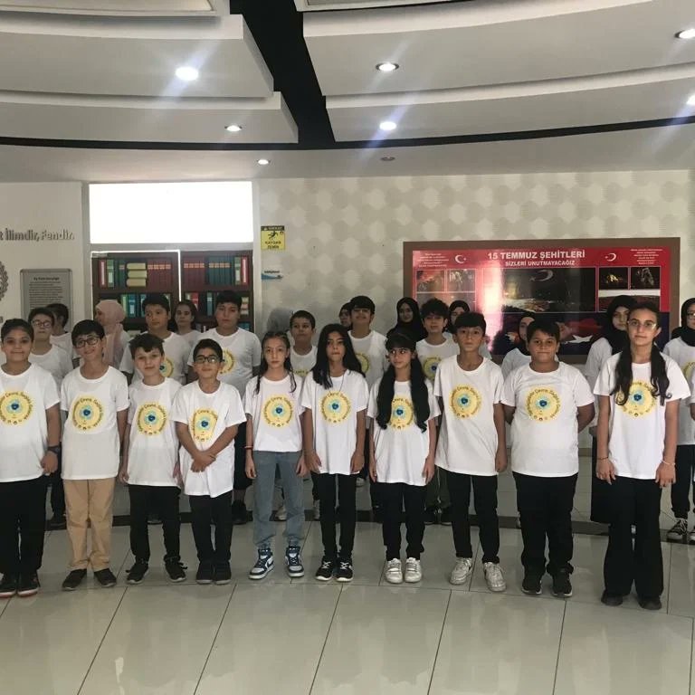 Sürdürülebilir çevre sağlıklı gelecek için ERDEM Projemizin açılışını çoşkuyla kutladık
@mersinmeb <a href="/yenisehirmem_33/">Yenişehir İlçe Milli Eğitim Müdürlüğü</a> <a href="/meb_dinogretimi/">MEB Din Öğretimi Genel Müdürlüğü</a>