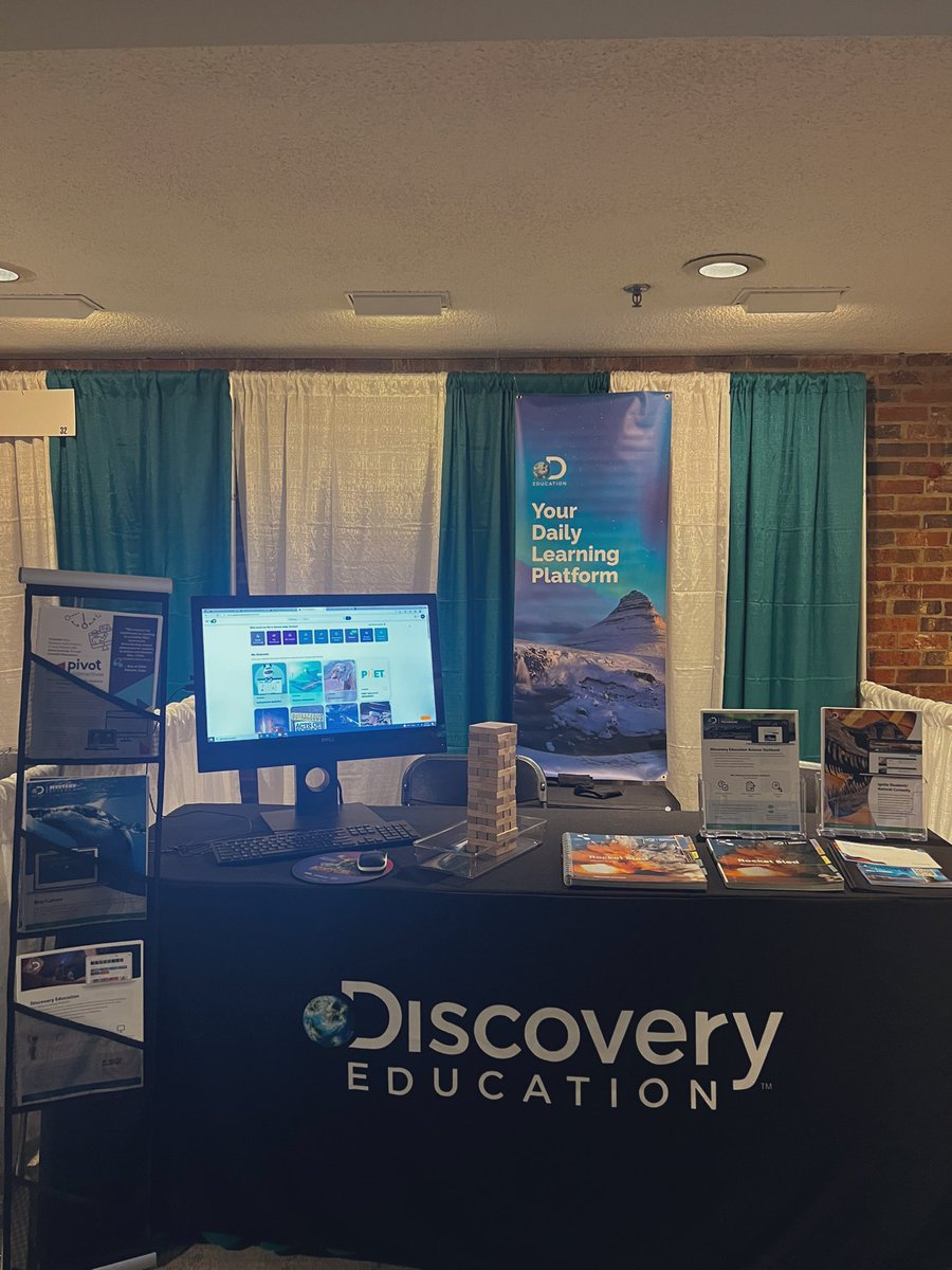 TechRunsBina's tweet photo. Great 2 days of learning with @DiscoveryEd at the #NJScienceConvention !! Come visit before the day ends ๐งฌ๐ฌโ๏ธ๐ญ๐ฅผ๐งช๐ฉโ๐ฌ https://t.co/BIZRGc3B3N