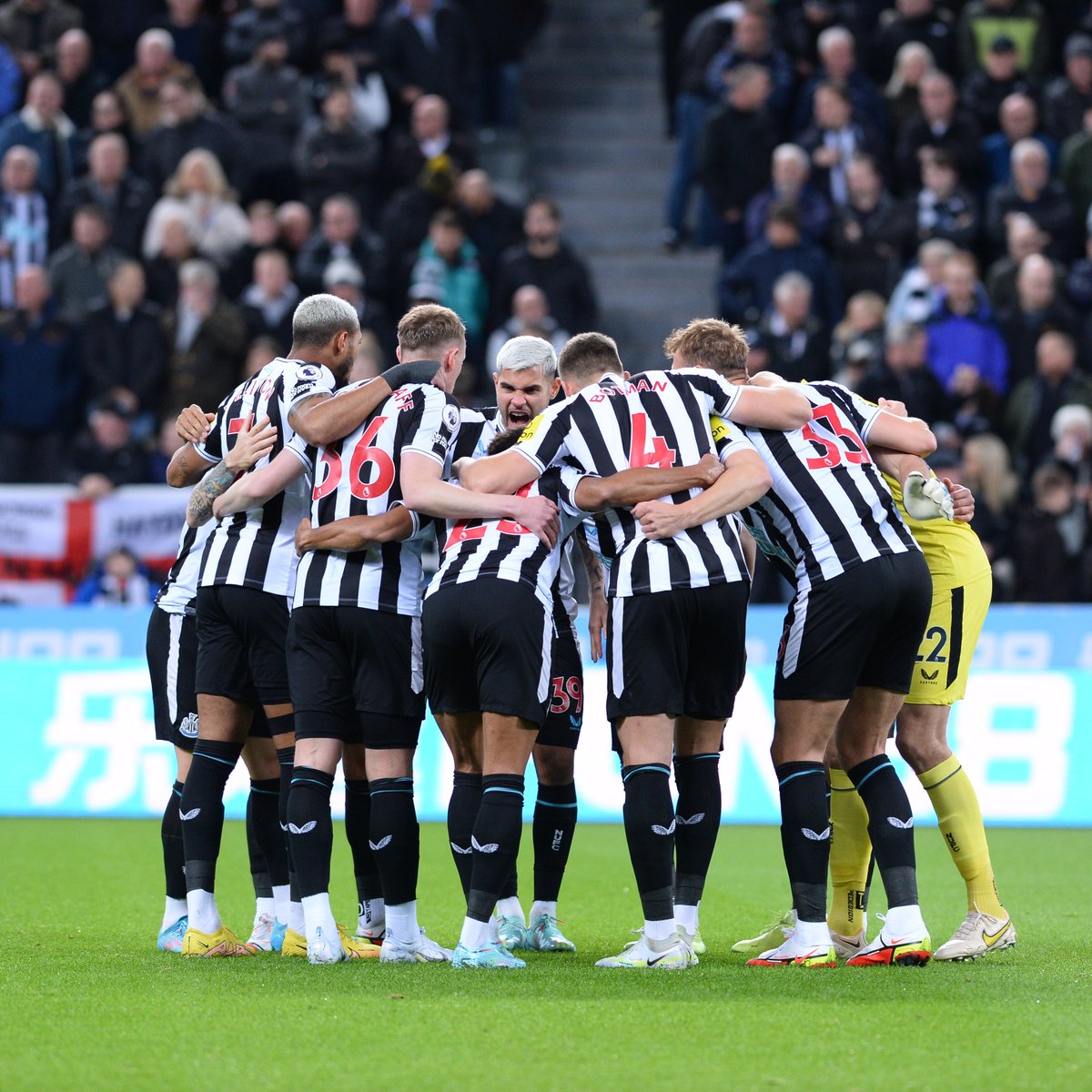 NUFC's tweet photo. You Mags. 💪

⚫️⚪️ https://t.co/BihLfYMS42