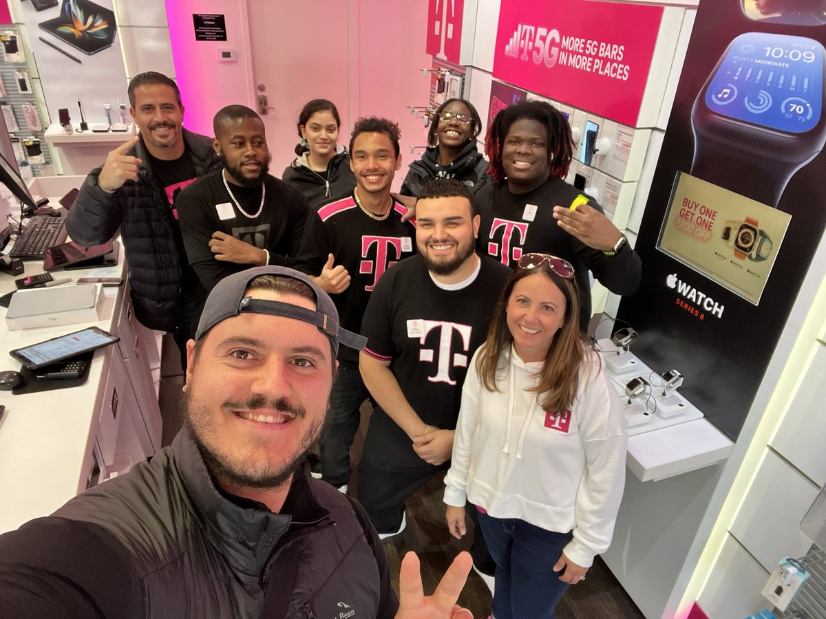Great visit with these rockstar @GPMobilellc leaders!! <a href="/kosmoski/">Ed Kosmoski</a> <a href="/SaleemMdanat/">Saleem mdanat</a> <a href="/Chazy1413/">Chaz Nieves</a> <a href="/JahlinF/">Jahlin Finnell</a> <a href="/TMobile/">T-Mobile</a>