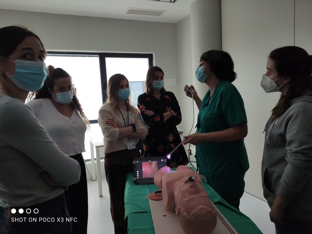 ucichut's tweet photo. Terminando el Curso de manejo de vía aérea en el enfermo crítico organizado por @ucichut https://t.co/kXsUCzJLEf