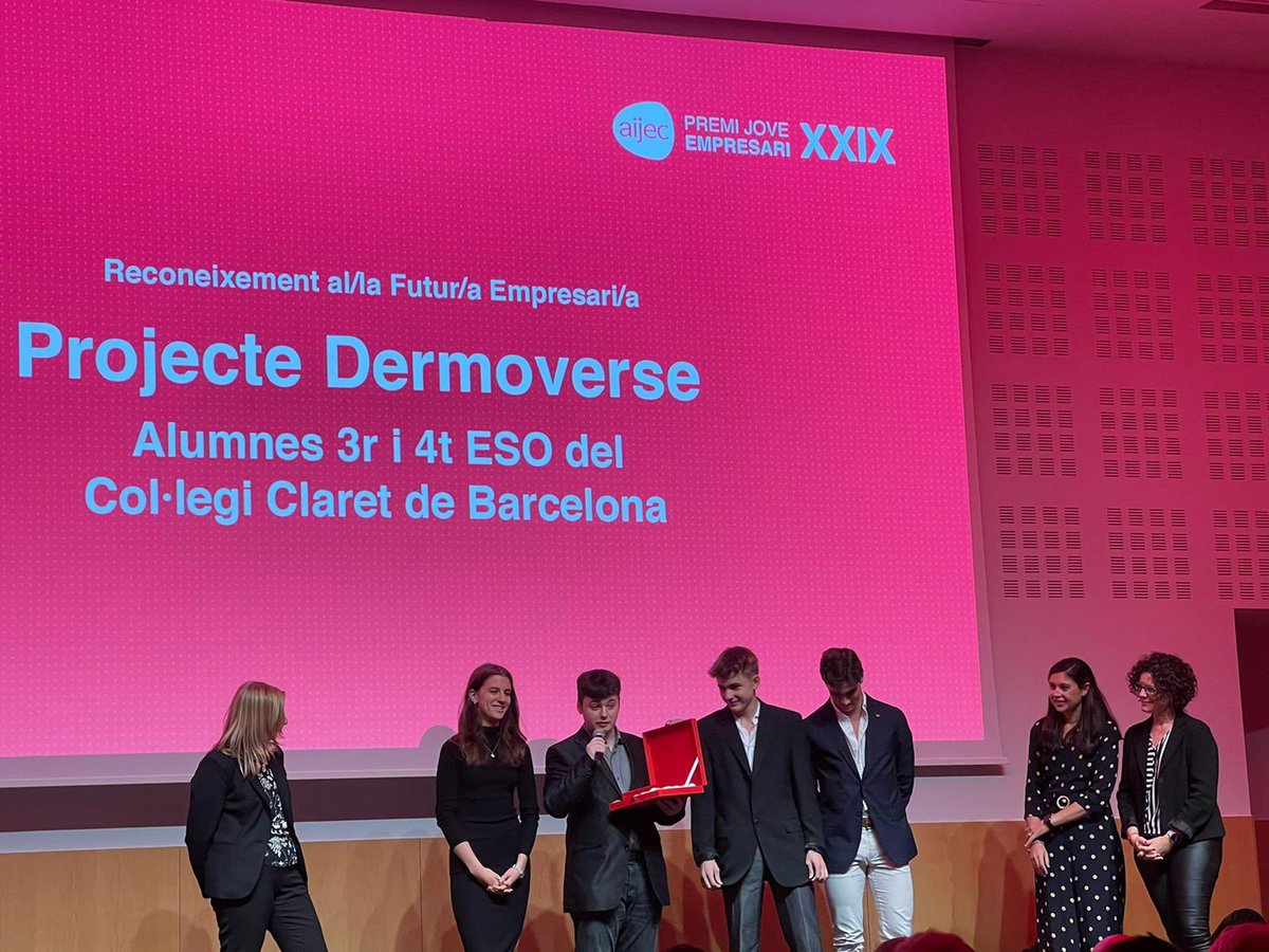 FPdGi's tweet photo. Seguim a l’acte #PremiJoveEmpresari de @AIJEC 

Participem en el lliurament d’un dels guardons 👉 Reconeixement al Futur Jove Empresari pel Projecte Dermoverse dels alumnes de 3r i 4t d’ESO del @claretbarcelona i el seu esperit emprenedor https://t.co/FNS1MrAR8v