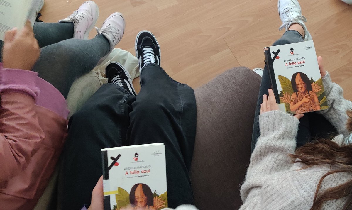 bibliotecaEPB's tweet photo. As bolboretas lectoras volven voar... hoxe con @99lili #clubsdelectura #bescolaresgal #bescolaresgalabertas https://t.co/s6raX7RpT9