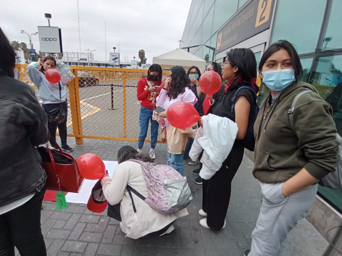 Sossu12's tweet photo. Se los quiere mucho DPR we gang disfruten su estadía 💪💋💋 #WelcomeToPeruDPR #DPRINPERU https://t.co/sORrojycJl