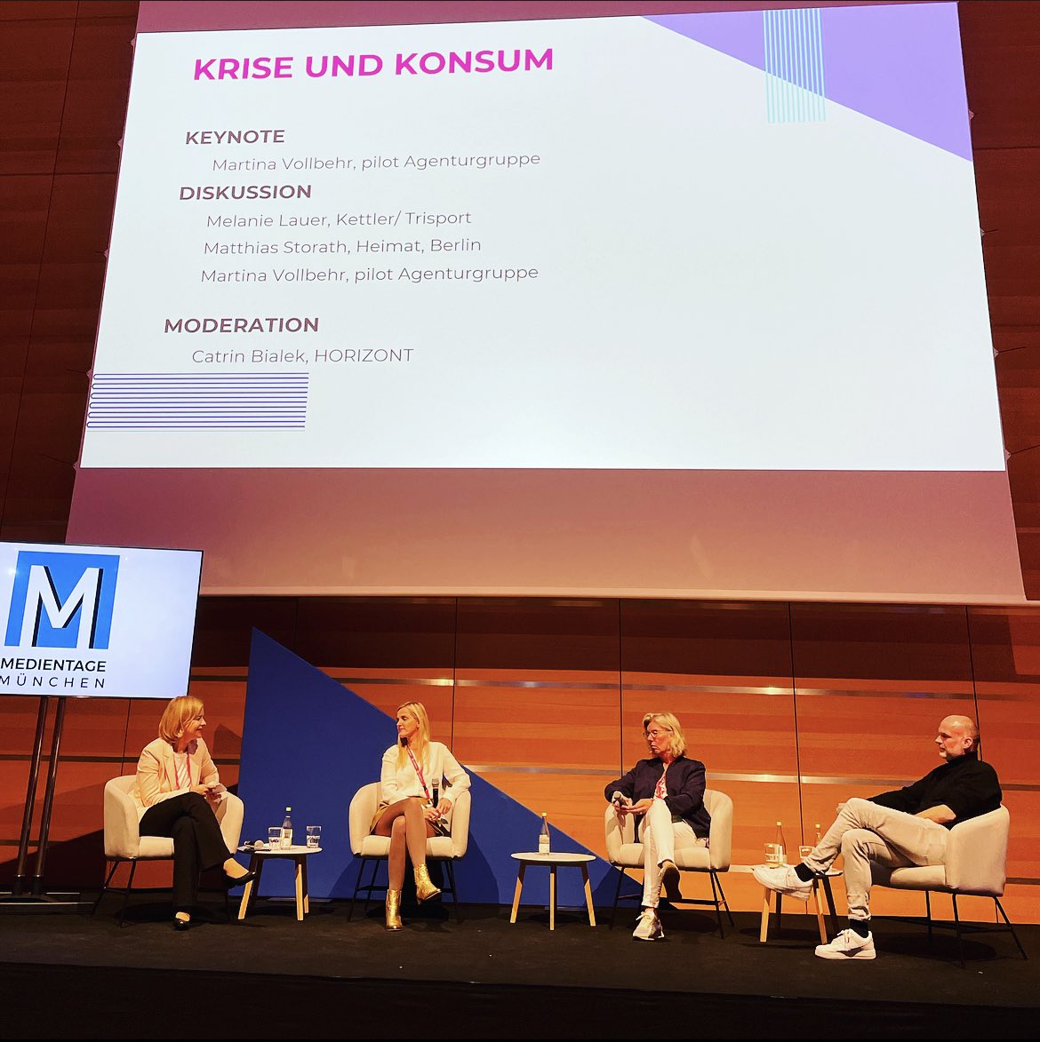 Christian A. Schmitt tweet media