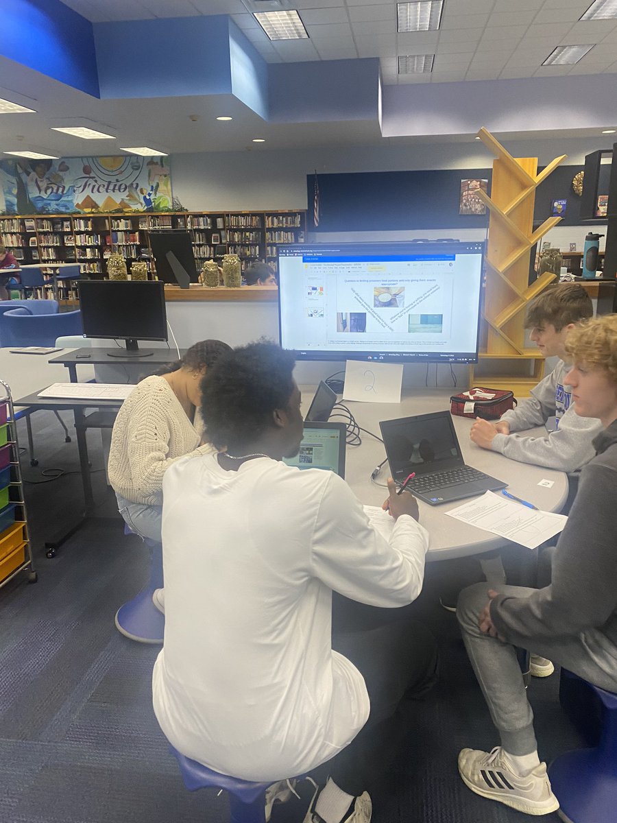 BearsIMC's tweet photo. Check out Mr. Spittal's classes presenting in small groups on the Marshall Project!! @EtownAreaHS https://t.co/uFkZ6OvfvZ