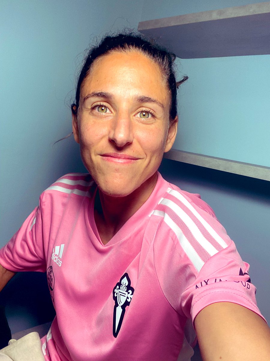 Hoxe é o Día Mundial da Loita contra o Cancro de Mama. Esta loita é de tod@s 💪
#ActitudRosa é unha maneira de vivir con valentía, con tesón e con #Afouteza 💕

Graciñas pola👚 <a href="/RCCelta/">Celta</a>