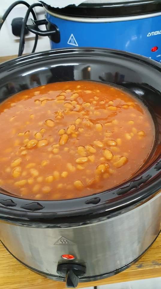 hartlepoolwado's tweet photo. Home made chicken nuggets, wedges and beans, followed by carrott cake tonight.

All completely FREE too. https://t.co/jXW5Uo0ZIv