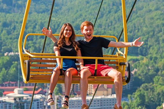 Xplorie's tweet photo. Gatlinburg SkyLift is now available for Xplorie programs in the Pigeon Forge and Gatlinburg Areas! Contact Xplorie today to learn more. #vrm #propertymanager #xplorie #hospitality https://t.co/2edDqL1Dwn @skyliftpark https://t.co/MbEzq50LDb