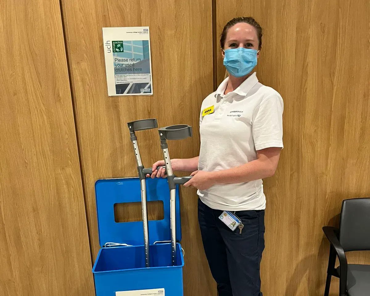 uclh's tweet image. Help us be a #GreenerNHS! If you are a patient in our emergency department or the Grafton Way Building, you can now return your crutches, helping us save up to 6,760 kg of C02 emissions. Look out for the drop off points across those two sites! buff.ly/3BVCIoH
#RecycleWeek