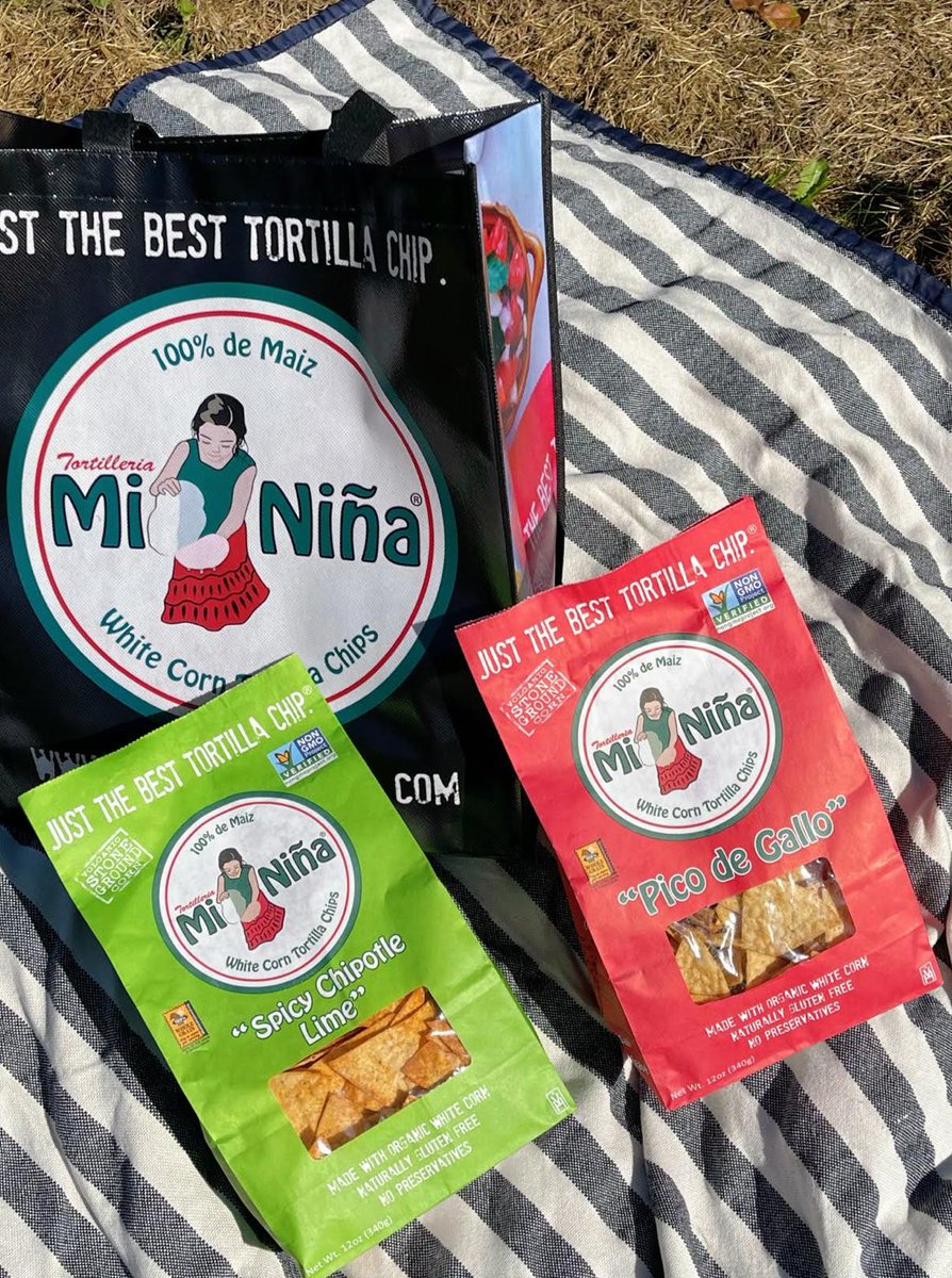 MiNinaTortilla's tweet photo. Tick-Tock it's snack o'clock! 😋 Have you tried our newest flavor "Spicy Chipotle Lime" yet?
#MiNinaTortilla #Foodie #Trending #Foodstagram #chipsandsalsa #cornchips #chipsanddip #picodegallo #guacamole #chipsandguac #nachos #chipsanddips #nachostime #lovemexicanfoods https://t.co/wniTH8Ftxw