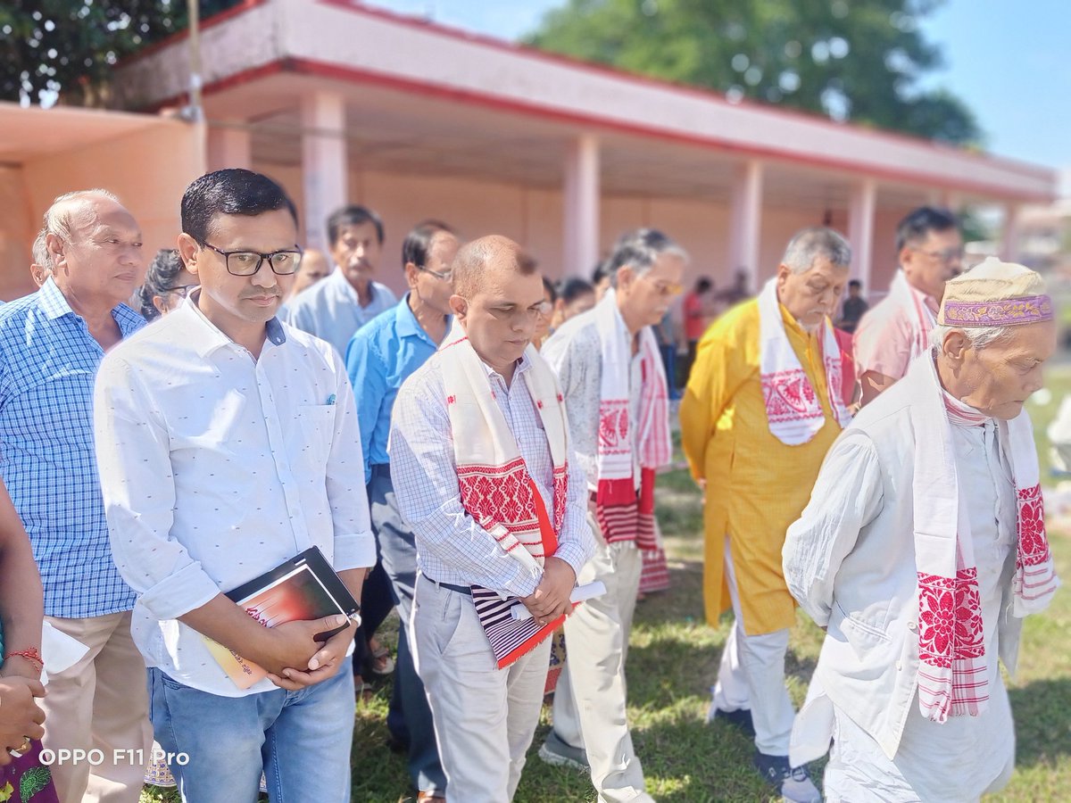 RanjitChiring78's tweet photo. ৪ পৰা ১৩ নৱেম্বৰলৈ ধেমাজি কাছাৰী মৈদানত হ'ব লগা "অসম গ্ৰন্থ মেলা, ধেমাজি ২০২২"ৰ আজি লাইখুঁটা স্থাপন অনুষ্ঠানত গ্ৰন্থ মেলাখনৰ সমন্বয়ক হিচাপে উপস্থিত থাকোঁ ৷এই গ্ৰন্থ মেলাত ৰাজ্যৰ তথা ৰাজ্যৰ বাহিৰৰ বহুতো বিশিষ্ট সাহিত্যিক-লেখক সমাবেত হ'ব, সকলোকে নিমন্ত্ৰণ জনালোঁ-- https://t.co/M5jpf2XZO5