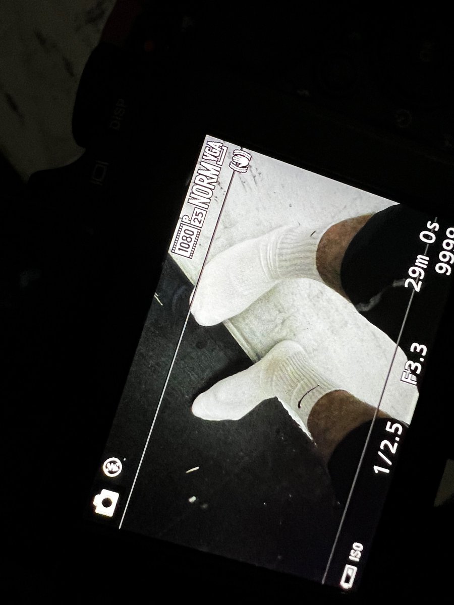 Tsspiel's tweet photo. #masterfeets #cashmaster #sneakers #findom #alpha #payfag #nike 

🧦👟👃🏼🫵🏻

https://t.co/xVInoDD1aU https://t.co/St9HwW3kgl