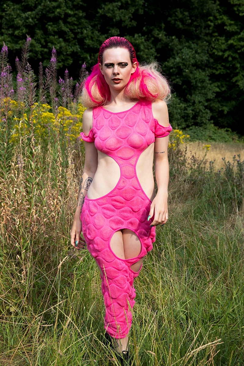 TheUntitledMag's tweet photo. GIRLI 💖 @GIRLImusic 💖 featured in @theuntitledmag
REBEL Print Issue
Photography by @JemimaMarriott
Styling by #RebekahRoy
Makeup by #MichelleWebb
Hair by #DiegoMiranda
📍 The Fairground Site, Vale of Health, London
Dress by r.I.e House
Buy the Issue https://t.co/z8AaGOSXRK https://t.co/mWZIN1FRIV