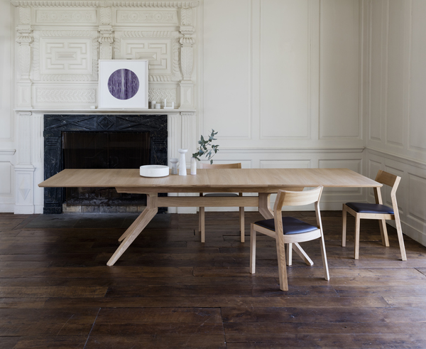 The award-winning Cross Extending Table is a fine example of Matthew Hilton's innovative approach to wood furniture design and signature minimal aesthetic.

#casefurniture

#caseinplace #home #interiordesign #design #modernhome #architecture #furnituredesign