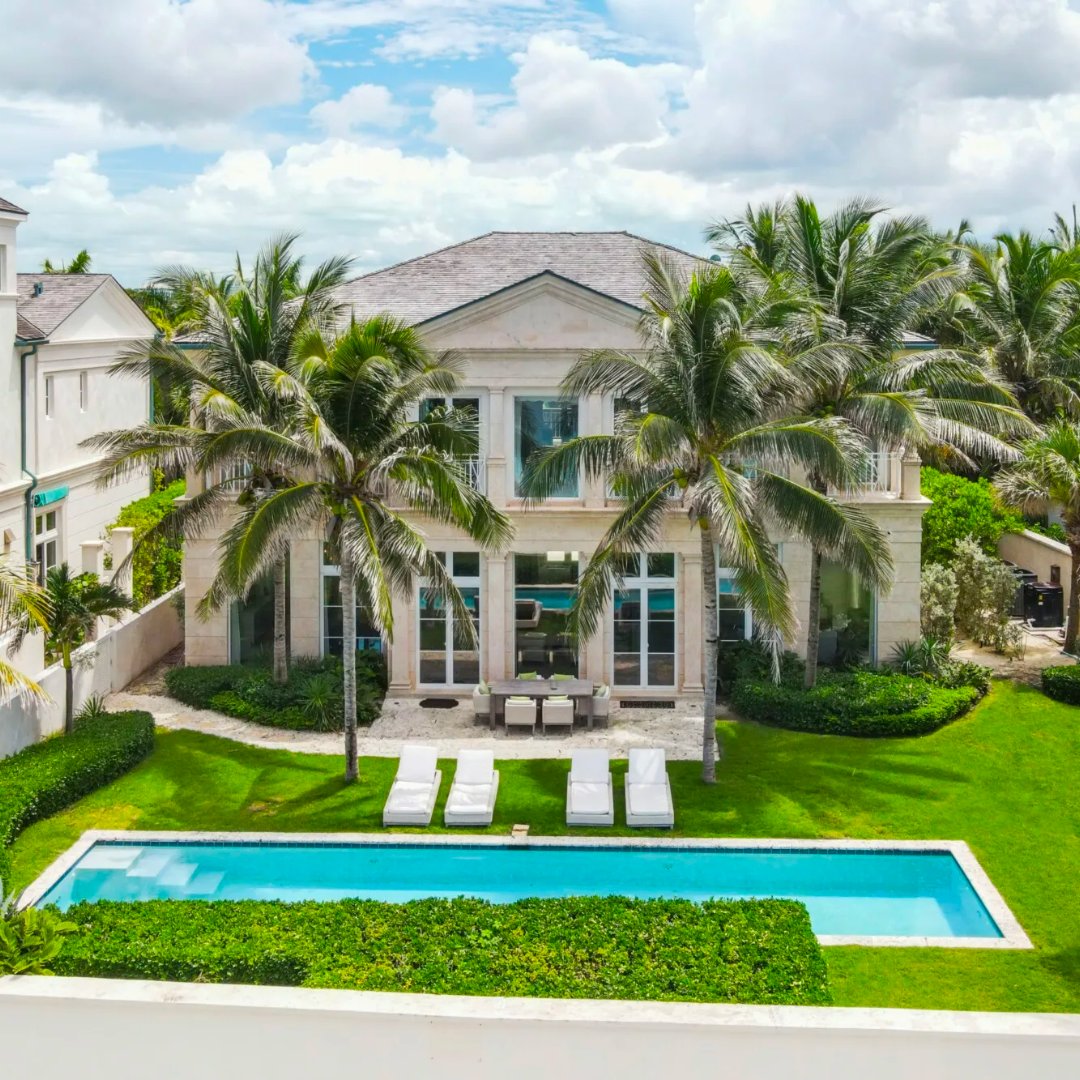 JamesEdition tweet media