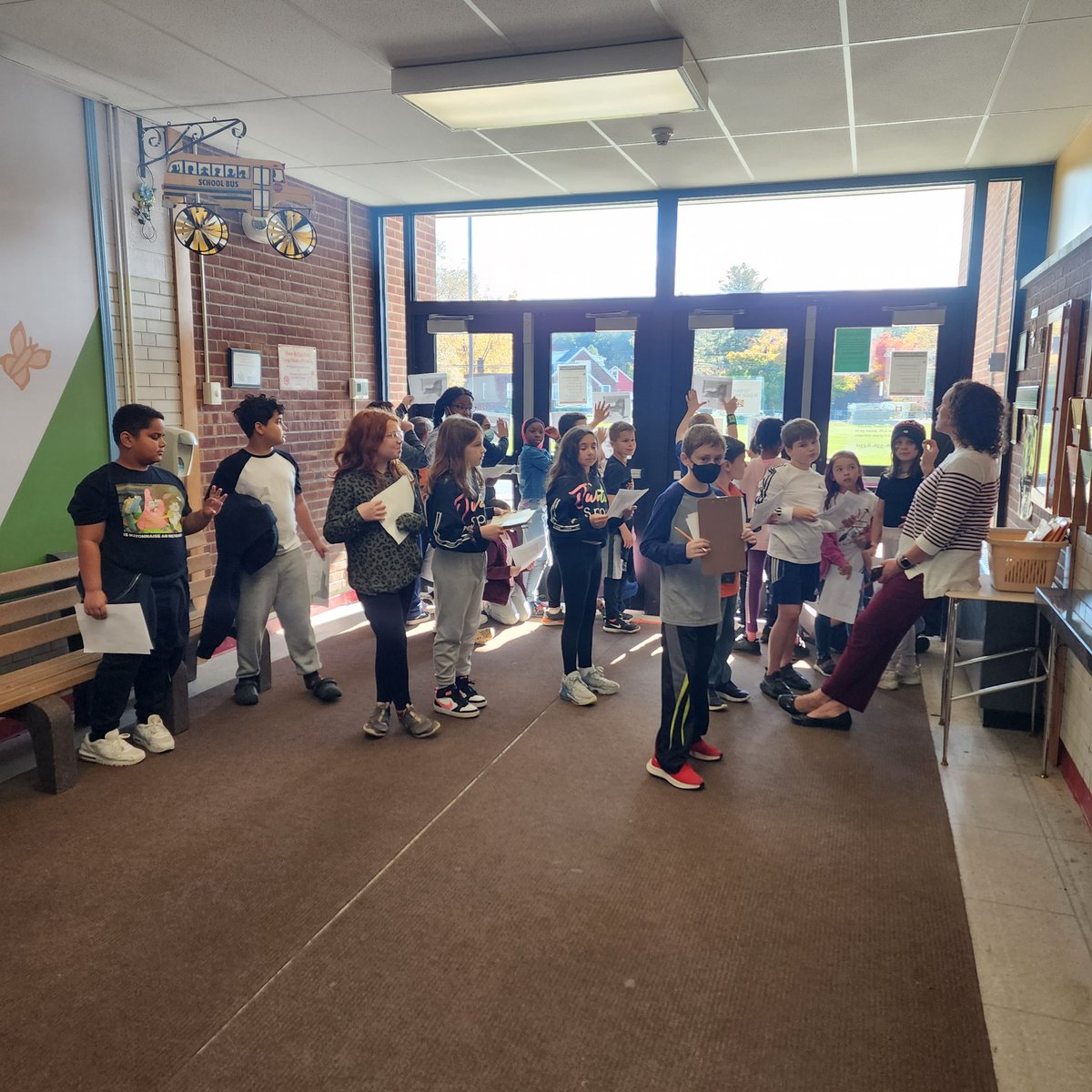 PWintermediate's tweet photo. Mrs. Neale's class is on the move today while learning about NYS! https://t.co/eB4kyFq3ko