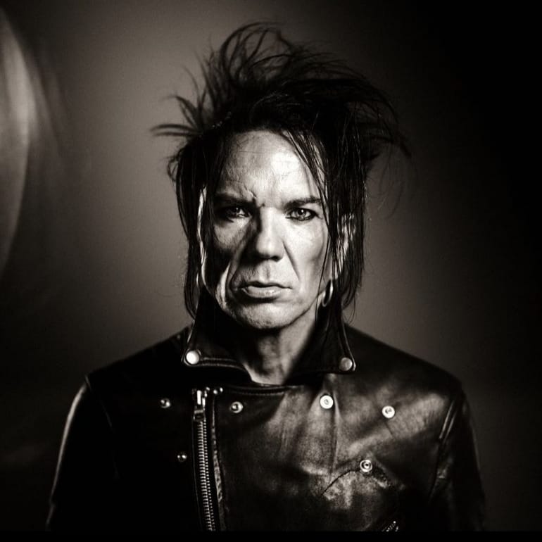 69eyes_France's tweet photo. Jussi 69 π¦π¦
Have a great day vampires π€π€
#jyrki69 #jussi69 #bazie69 #archzie69 #timotimo69 #69eyes #the69eyes #helsinkivampires #helsinkivampire
Credit to photographer iampetriaho
https://t.co/2xyjUvdnpa https://t.co/ioG28CXSw0