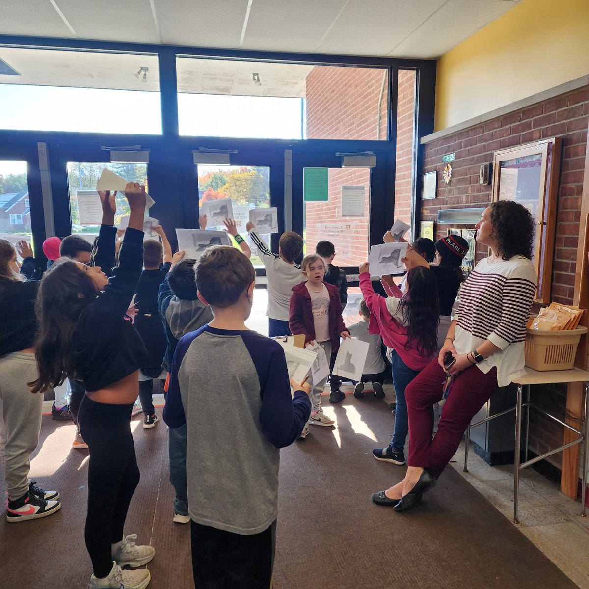 PWintermediate's tweet photo. Mrs. Neale's class is on the move today while learning about NYS! https://t.co/eB4kyFq3ko