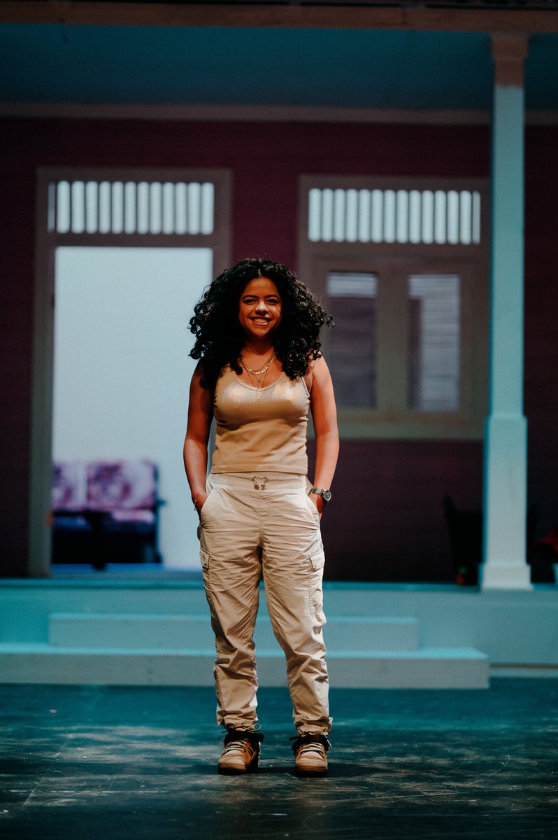 Llegué al 3er piso y no he parado de pensar en toda la música, las amistades y las experiencias que me han acompañado en el camino. Aún queda música por escribir, historias por contar y abrazos que regalar. Gracias Dios por todas tus bondades. 

3️⃣0️⃣ 🍾🎂🎶❤️