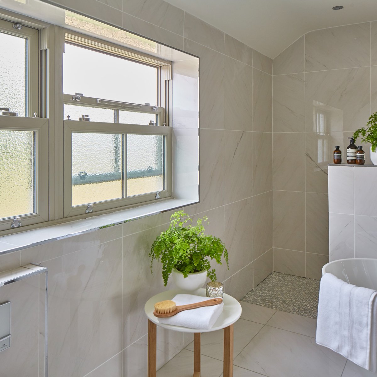 IN_VEKA's tweet photo. We love these dreamy Sash Windows...
#verticalslider #sashwindows #windows #newwindows #windowinspiration #homedecor #interiordesign #bathroom #renovation #inspiration #bathroomdesign https://t.co/Ne3VWO2SKl