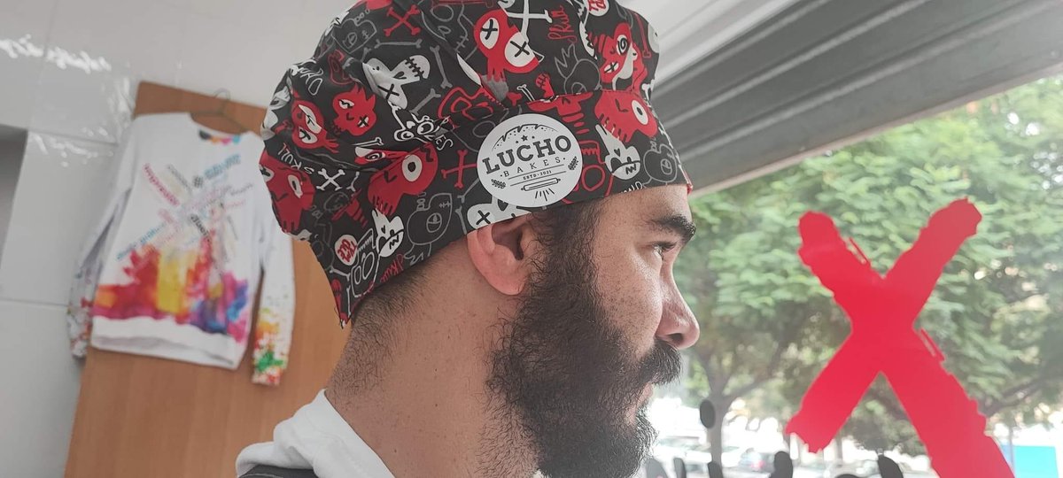 Eva_Karmatrix's tweet photo. Mirad qué cositas personalizadas más chulas les he impreso a mis queridos amigos, Luna y Lucho, para sus respectivas marcas :) #ViniloTextil #ImprentaDigital #ImpresionTextil #Personalizacion #CamisetaPersonalizada #Custom https://t.co/KjzldRjfZr
