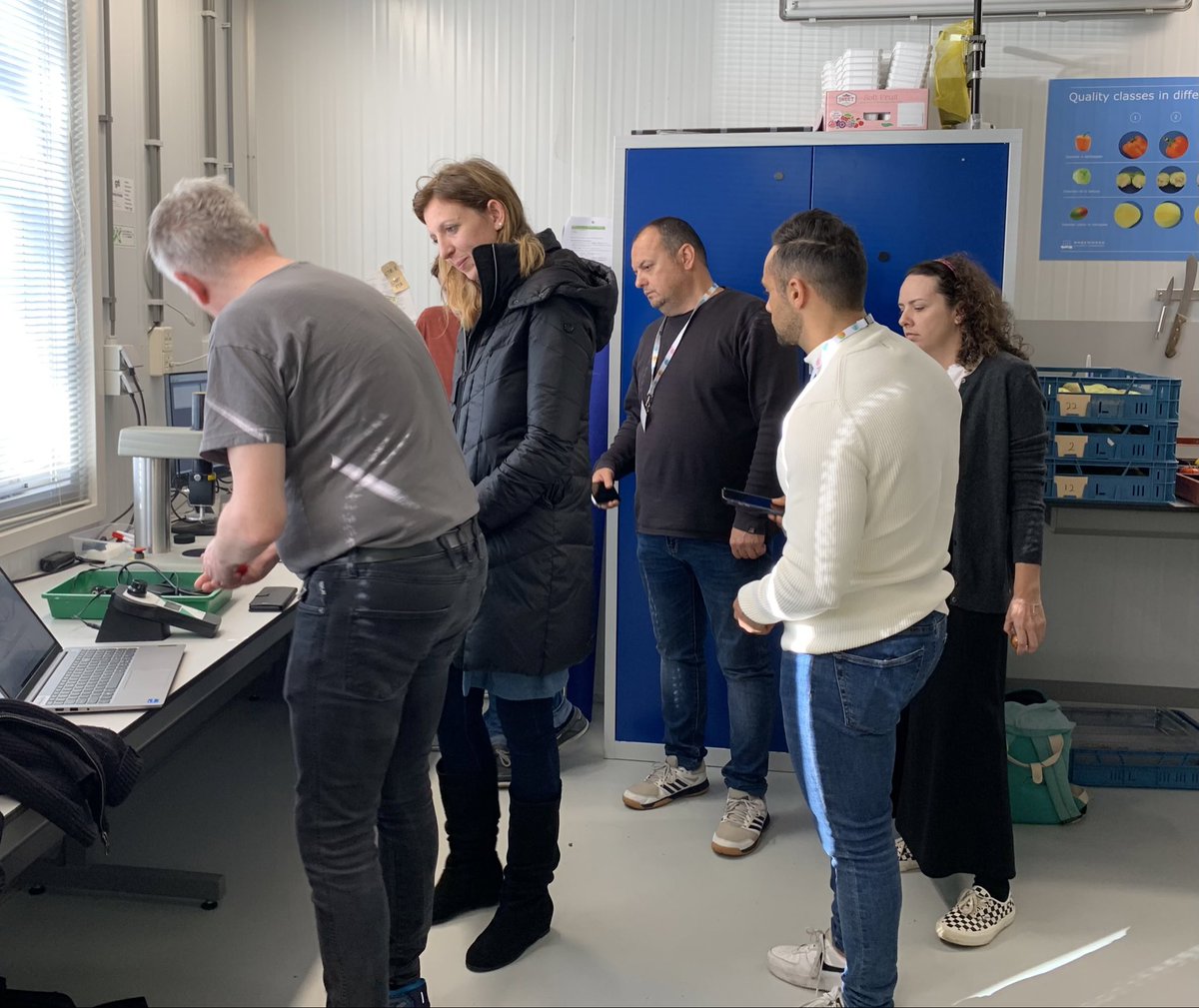 Monique Tulp (@tulpmonique) on Twitter photo Yeah ! Demo Day Today at our #postharvest #technology #course at Phenomea postharvest research facility <a href="/HppWur/">Horticulture and Product Physiology WUR</a> <a href="/JulianVerdonk/">Julian Verdonk (@julianverdonk.bsky.social)</a> <a href="/WUR/">Wageningen U&R</a> Yeah ! Demo Day Today at our #postharvest #technology #course at Phenomea postharvest research facility <a href="/HppWur/">Horticulture and Product Physiology WUR</a> <a href="/JulianVerdonk/">Julian Verdonk (@julianverdonk.bsky.social)</a> <a href="/WUR/">Wageningen U&R</a>