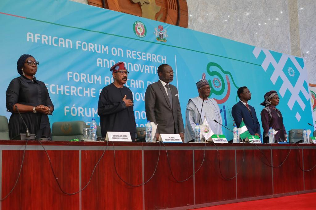 news_ghana's tweet photo. ECOWAS Commission Organizes FARI 2022 In Abuja https://t.co/JhSyATqsY9 #InsideAfrica #Abuja #ECOWASCommission #FARI2022 #organizes https://t.co/vIeDJrA6p8