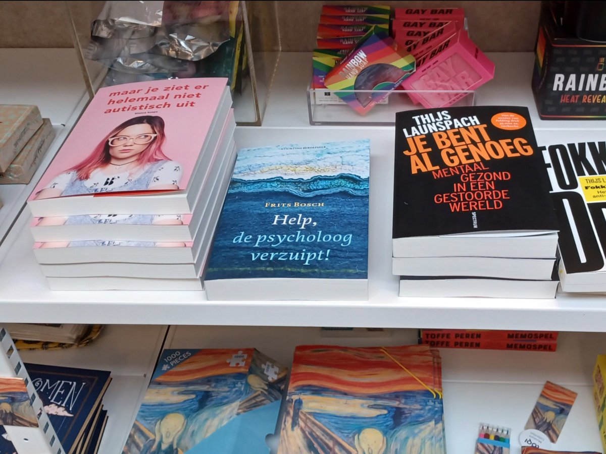 fritsbosch1's tweet photo. Mijn boek 'Help, de psycholoog verzuipt!' https://t.co/kVCgVmOO18 is helaas nog steeds heel actueel, en vanaf heden ook te koop in de museumshop van @MuseumvdGeest. #ggz #psycholoog #psychiatrie #interactief #activistisch https://t.co/fU6rGqURoP