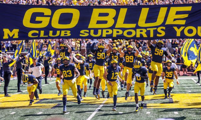 #AGTG Beyond grateful to recieve an offer from the University of Michigan!〽️🔵🟡 #GoBlue #BigTen <a href="/grant_newsome/">Grant Newsome</a> <a href="/coachclink/">Steven Clinkscale</a> <a href="/UMichFootball/">Michigan Football</a> <a href="/TheWolverineOn3/">TheWolverine.com</a> @Mansell247 <a href="/ChadSimmons_/">ChadSimmons</a> <a href="/adamgorney/">Adam Gorney</a> <a href="/TomLuginbill/">Tom Luginbill 🇺🇸 🏈</a> <a href="/RecruitGeorgia/">Recruit Georgia</a> <a href="/hiramhornetsFB/">Hiram Hornets Football</a> <a href="/HiramAthletics/">Hiram Athletics</a>