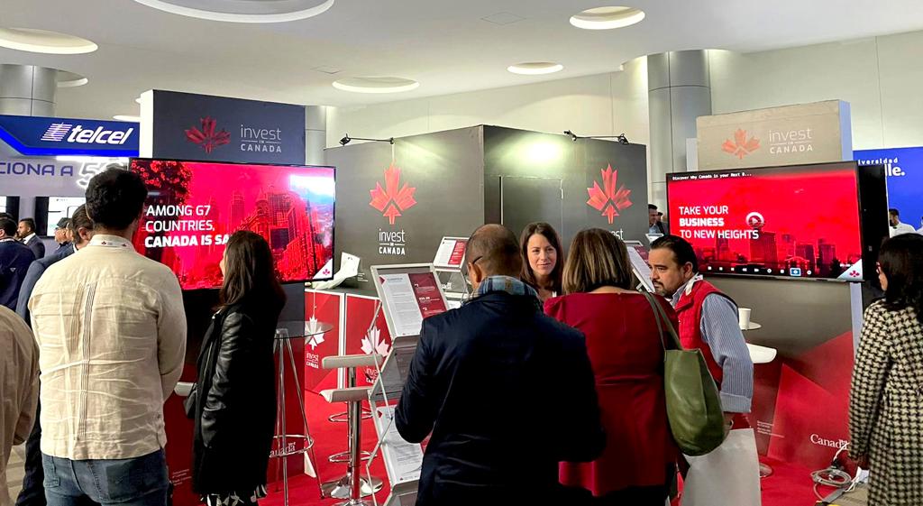 Canadá en México tweet media