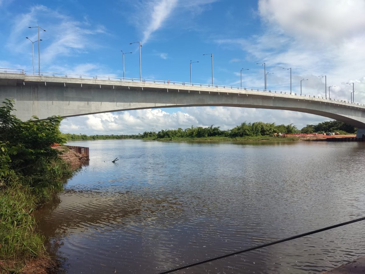 HijxsS's tweet photo. *HOY||* ```19 de octubre se convierte en un Día histórico para los nicaragüenses, por la Inauguración del Puente Wawa de 255 metros de longitud, en la Región Autónoma de la Costa Caribe Norte del país
📍La mega obra transformará las conexiones, garantizando la transitabilidad. https://t.co/viuO9RangM