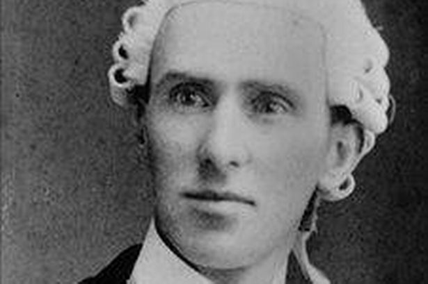 Bywgraffiadur's tweet photo. Ganwyd William David Owen, cyfreithiwr a newyddiadurwr a gofir yn bennaf fel awdur y rhamant hanesyddol poblogaidd Madam Wen yn Nhŷ Franan, #Bodedern, #Môn #arydyddhwn 1874 https://t.co/WdwANhI6Zr #yagym #HanesCymru #Cymru Llun: Bryngwran Cymunedol https://t.co/b9wg3Bhb47